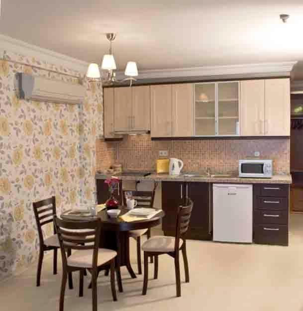 The Bosphorus House Aparthotel Истанбул Екстериор снимка