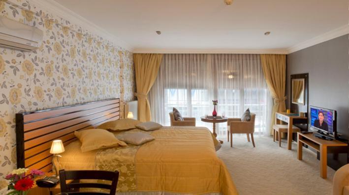 The Bosphorus House Aparthotel Истанбул Екстериор снимка