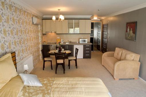 The Bosphorus House Aparthotel Истанбул Екстериор снимка